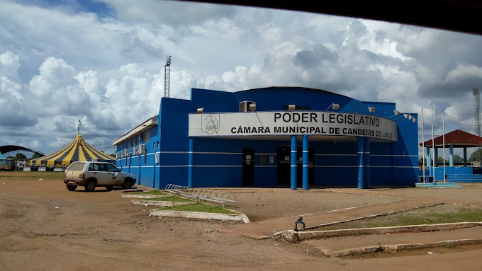 Vereadores de Candeias  votam pelo Prosseguimento das investigações do Prefeito Valteir Queiroz