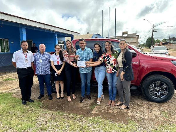 Prefeito compra veiculo para Secretaria de Ação Social com 100% de Recursos próprios