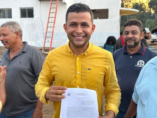 Prefeito Valteir Queiroz assina Ordem de Serviço para reforma da UBS Flor do Amazonas